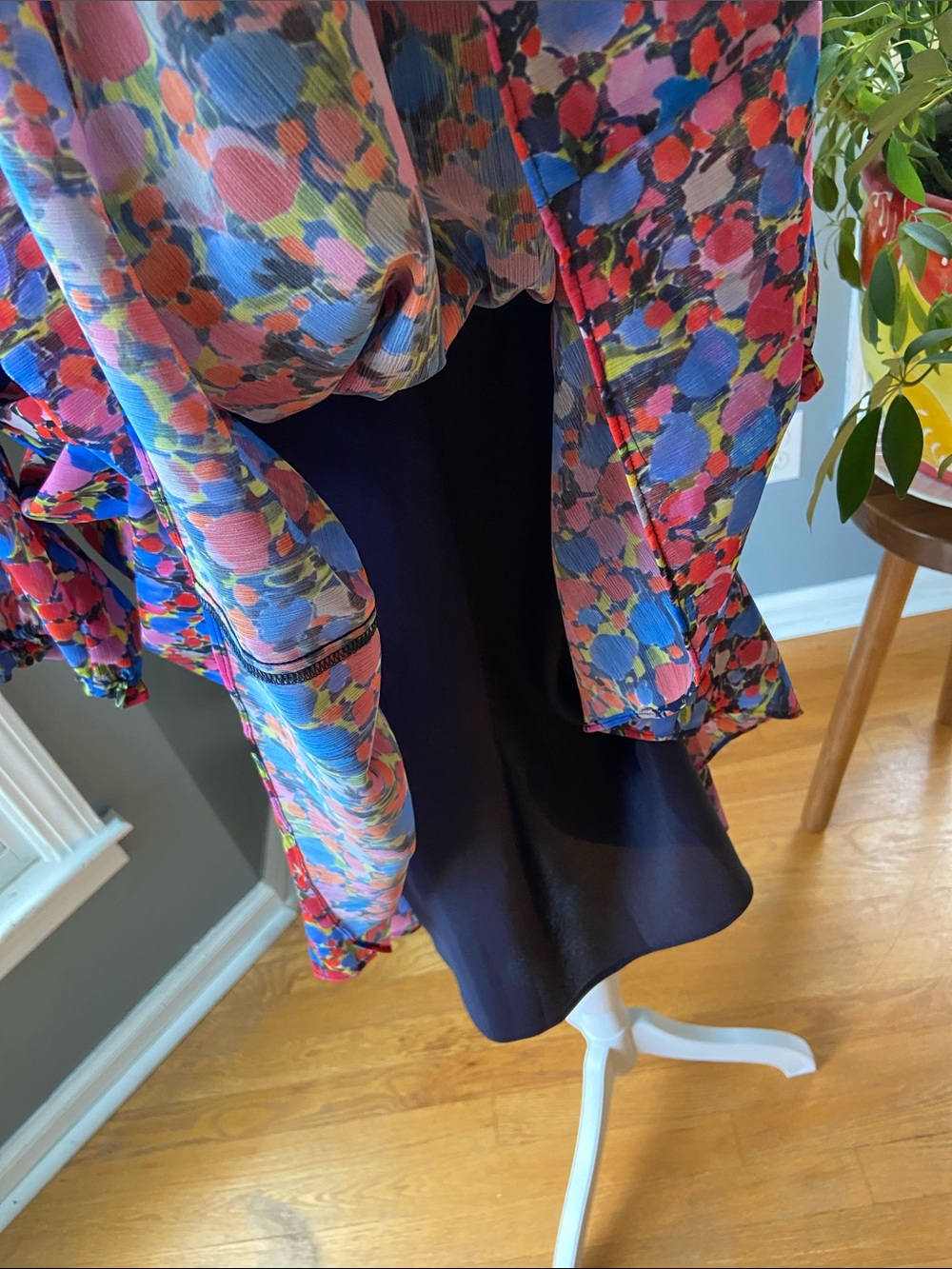 J. Crew Floral Multicolor Long-Sleeve Dress Size Medium - Picture 4 of 10